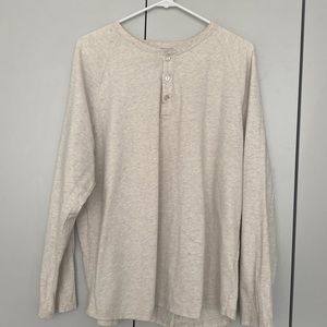 Amazon Essentials men’s large cream henley